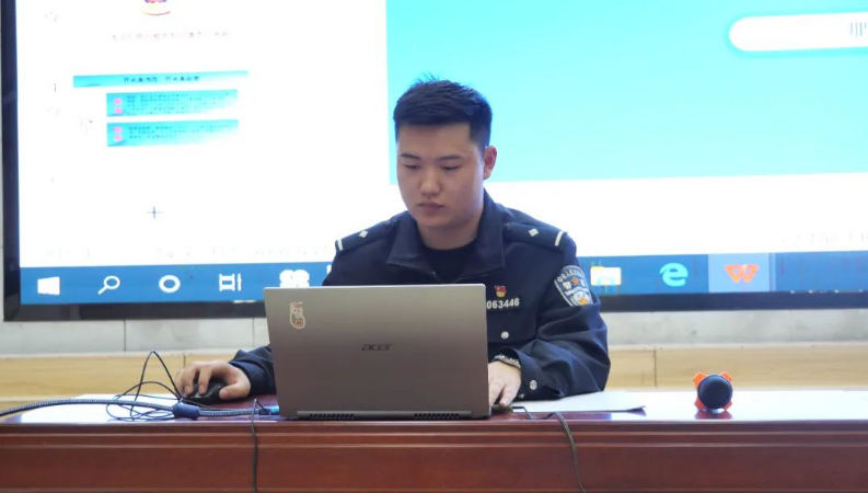 肥城市公安局開展打擊整治網(wǎng)絡(luò)謠言宣傳進校園